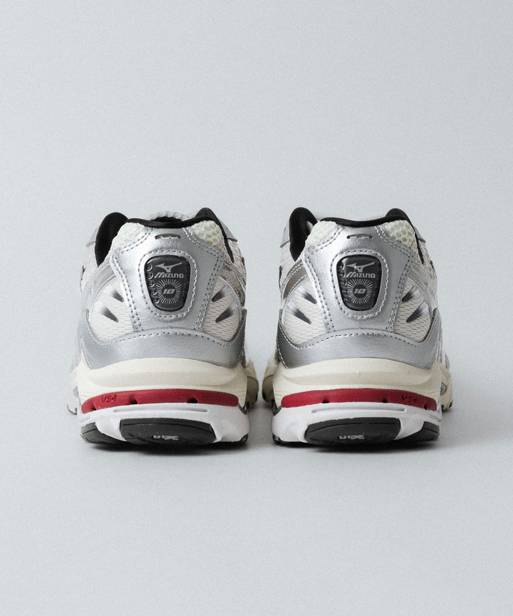 【MIZUNO】WAVE RIDER 10 - OFF WHITE×BLACK×RED