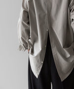 画像をギャラリービューアに読み込む, 【stein】ssstein シュタインのOVERSIZED BACK BUTTONED SHIRT - GREIGE公式通販サイトsession福岡セレクトショップ
