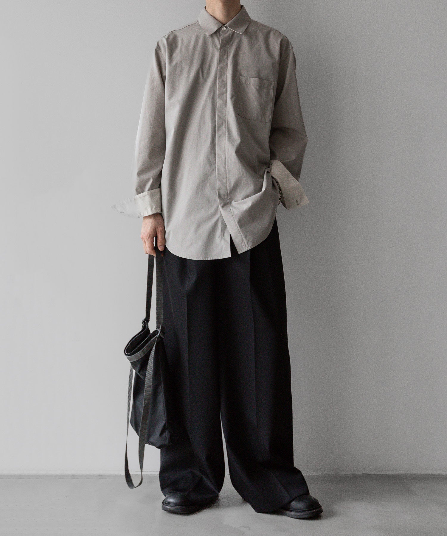 【stein】ssstein シュタインのOVERSIZED BACK BUTTONED SHIRT - GREIGE公式通販サイトsession福岡セレクトショップ