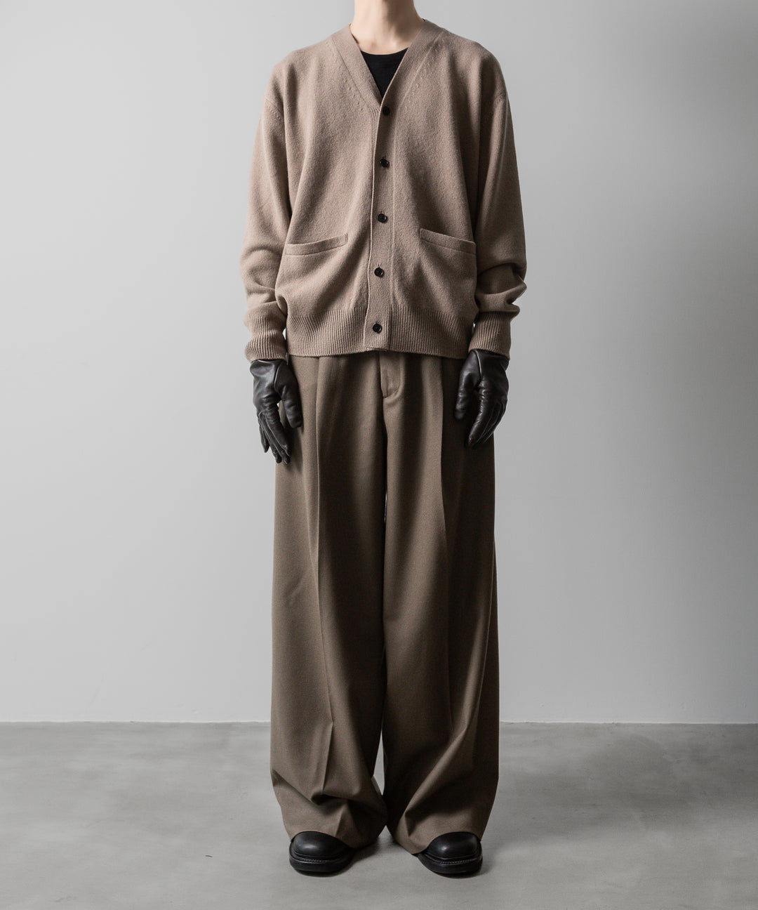 ssstein(シュタイン)の24AWコレクション EXTRA WIDE TROUSERS - DARK BEIGE 公式通販サイトsession福岡セレクトショップ