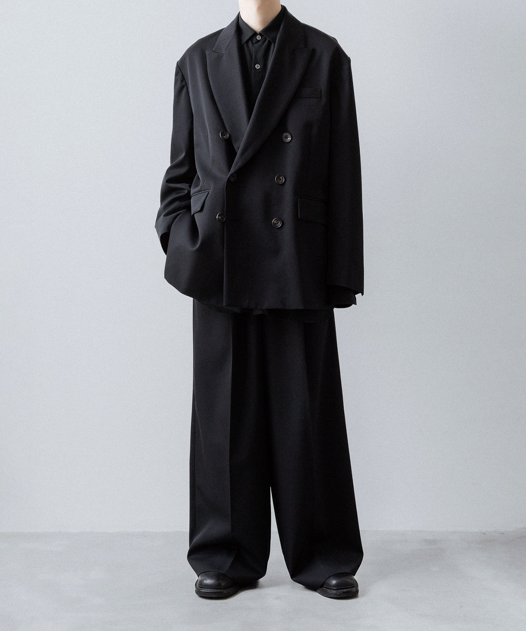 ssstein(シュタイン)のEXTRA WIDE TROUSERS (2/90 WOOL GABARDINE) - BLACKの公式通販サイトsession福岡セレクトショップ