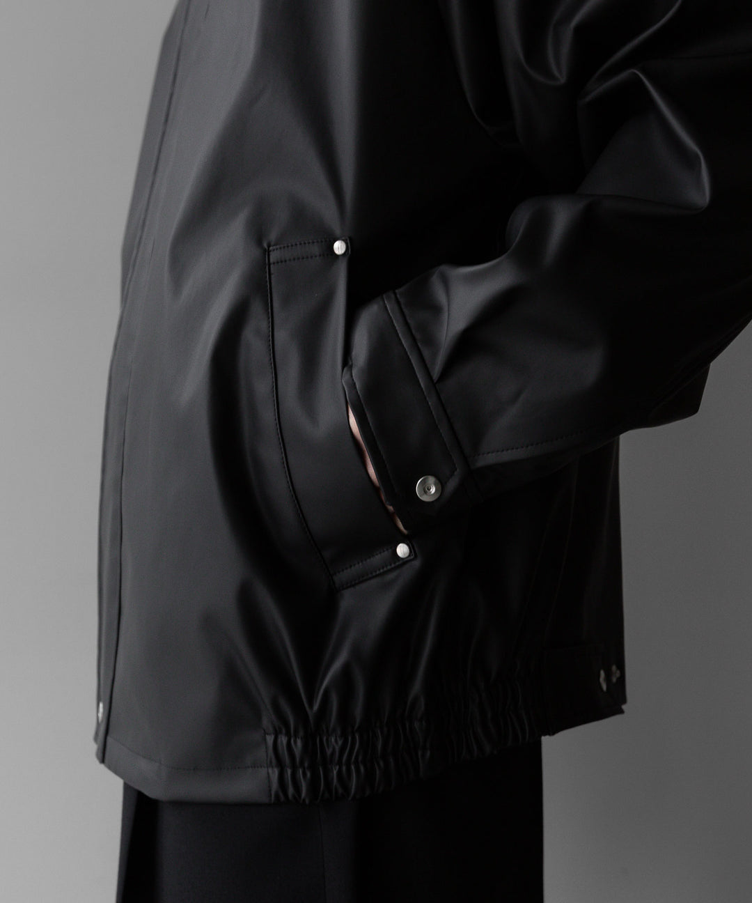 stein(シュタイン)の24SSコレクションSTAND COLLAR ZIP BLOUSONのBLACK(COATING)