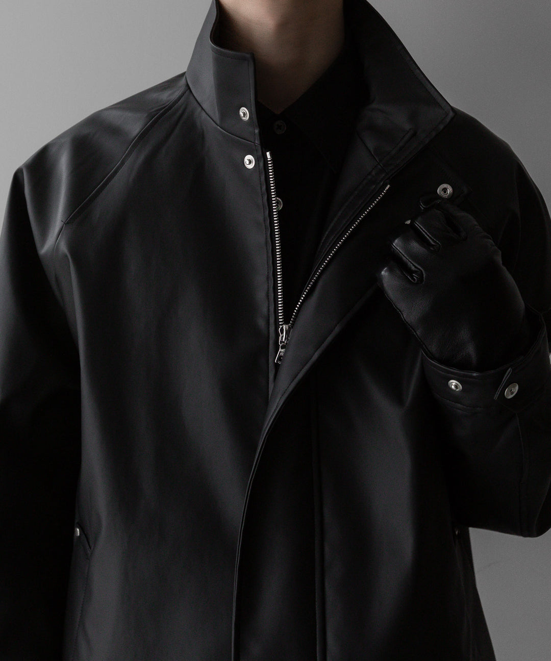 stein(シュタイン)の24SSコレクションSTAND COLLAR ZIP BLOUSONのBLACK(COATING)