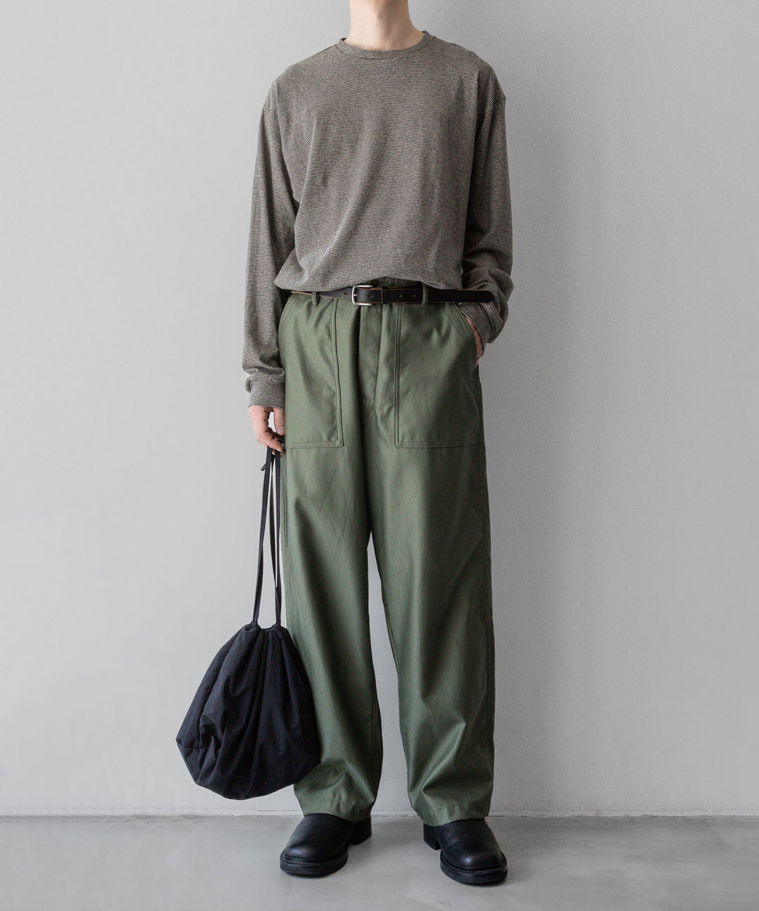 INTÉRIM/インテリムのGIZA BACK SATIN BAKER PANTSのOLIVE公式通販サイトsession福岡セレクトショップ