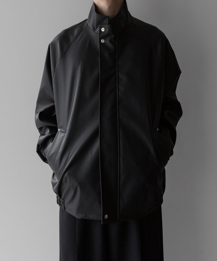 stein(シュタイン)の24SSコレクションSTAND COLLAR ZIP BLOUSONのBLACK(COATING)