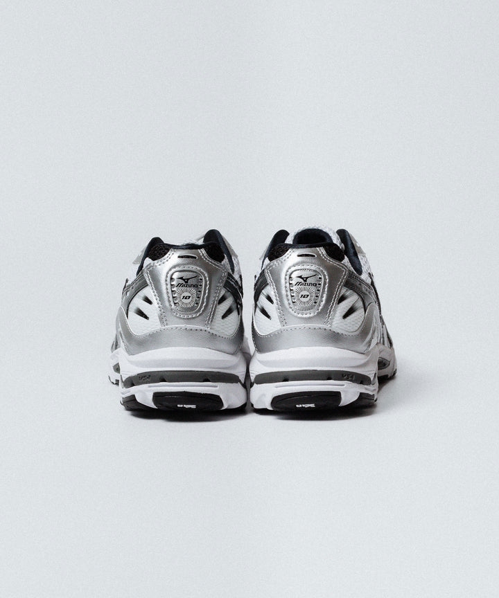 MIZUNO-ミズノのWAVE RIDER 10のWHITE×SILVER×BLACK公式通販サイトsession福岡セレクトショップ