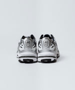 画像をギャラリービューアに読み込む, MIZUNO-ミズノのWAVE RIDER 10のWHITE×SILVER×BLACK公式通販サイトsession福岡セレクトショップ
