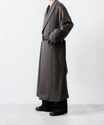 画像をギャラリービューアに読み込む, ssstein(シュタイン)のOVERSIZED MAXI-LENGTH PEAK LAPEL COAT - GREY KHAKIの公式通販サイトsession福岡セレクトショップ
