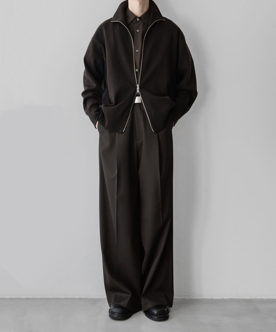 ssstein stein(シュタイン)の24SSコレクション OVERSIZED SS SHIRTのMILITARY KHAKI 公式通販サイトsession福岡セレクトショップ 