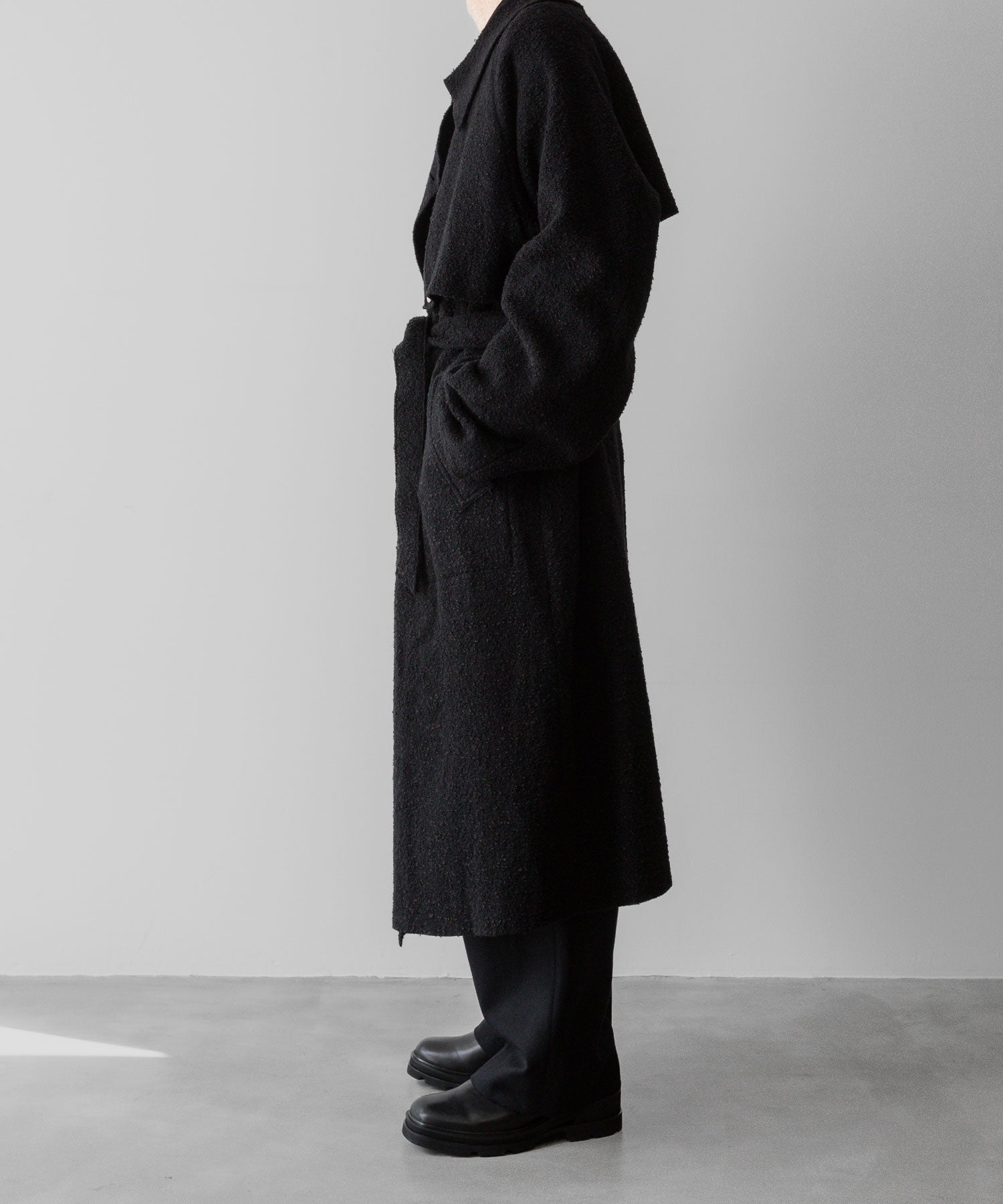 【Fujimoto】REVERSIBLE LESS SEWING COAT - BLACK