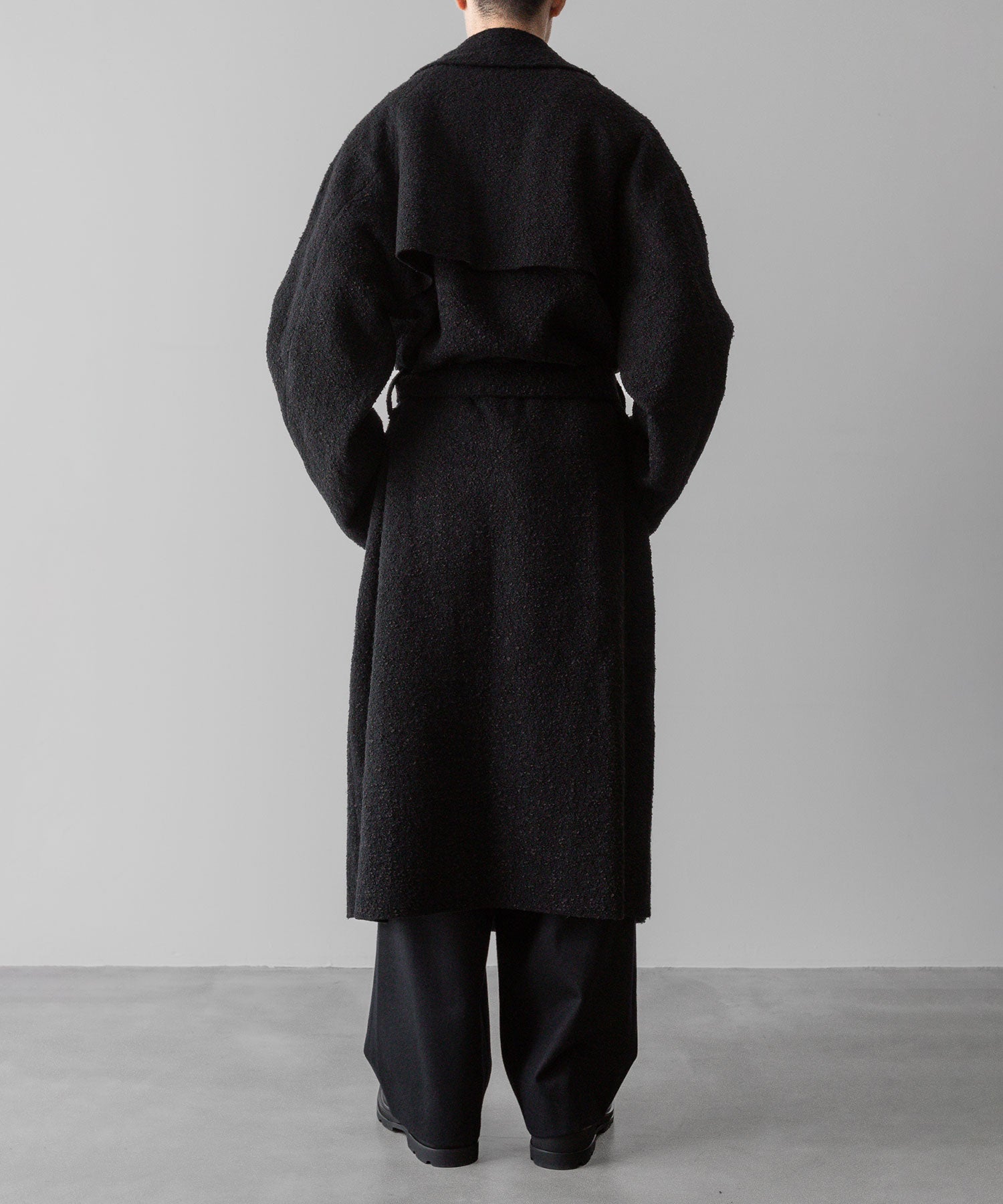 【Fujimoto】REVERSIBLE LESS SEWING COAT - BLACK