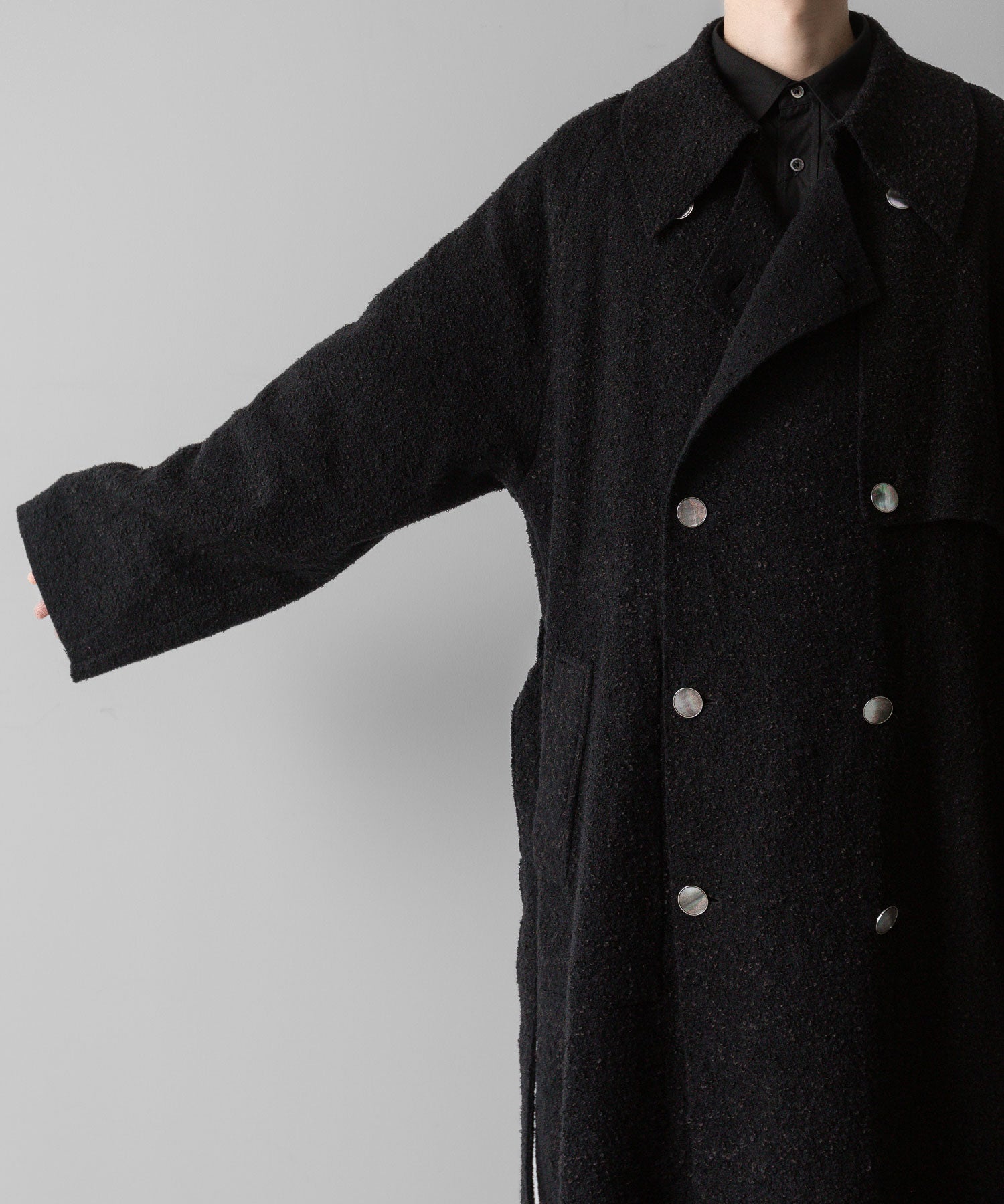 【Fujimoto】REVERSIBLE LESS SEWING COAT - BLACK