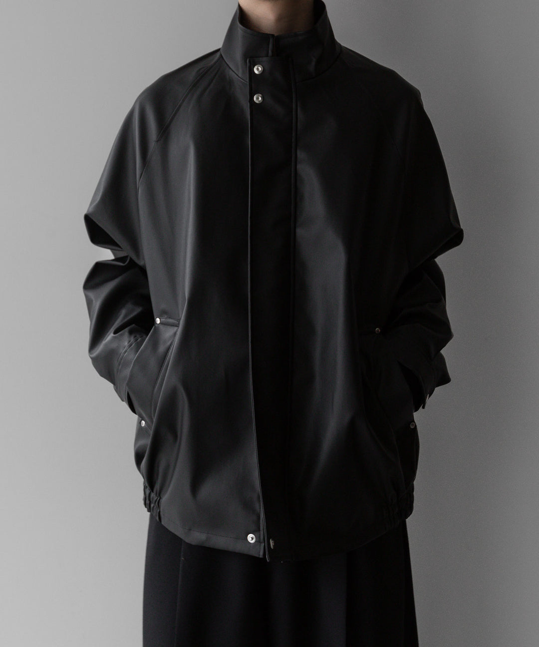 stein(シュタイン)の24SSコレクションSTAND COLLAR ZIP BLOUSONのBLACK(COATING)