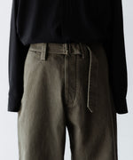 画像をギャラリービューアに読み込む, INTÉRIM インテリムのHEAVY PIMA TWILL  BELTED MIL BAGGY TROUSERのARMY GREEN 公式通販サイトsession福岡セレクトショップ
