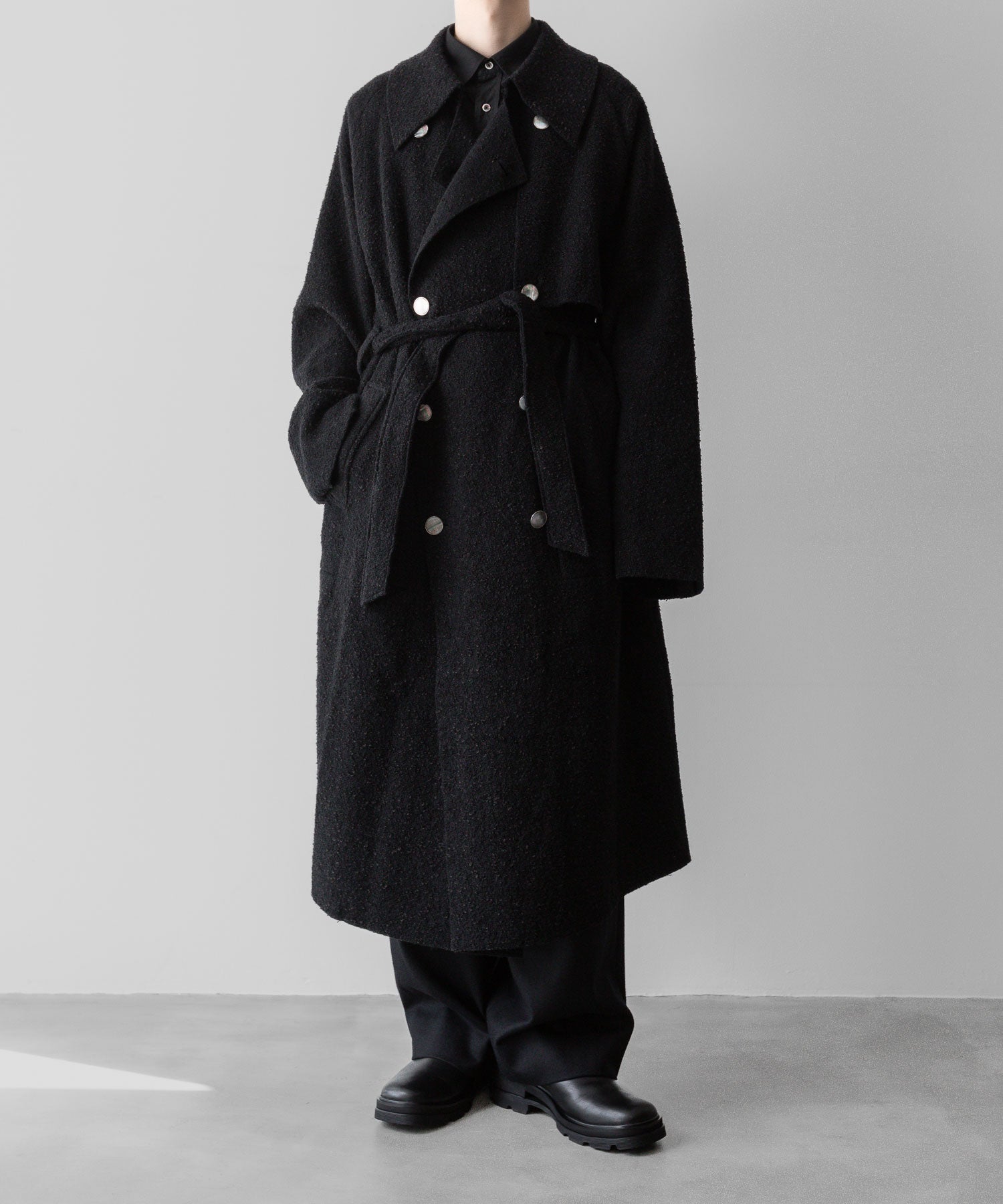 【Fujimoto】REVERSIBLE LESS SEWING COAT - BLACK