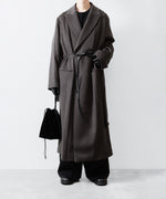 画像をギャラリービューアに読み込む, ssstein(シュタイン)のOVERSIZED MAXI-LENGTH PEAK LAPEL COAT - GREY KHAKIの公式通販サイトsession福岡セレクトショップ

