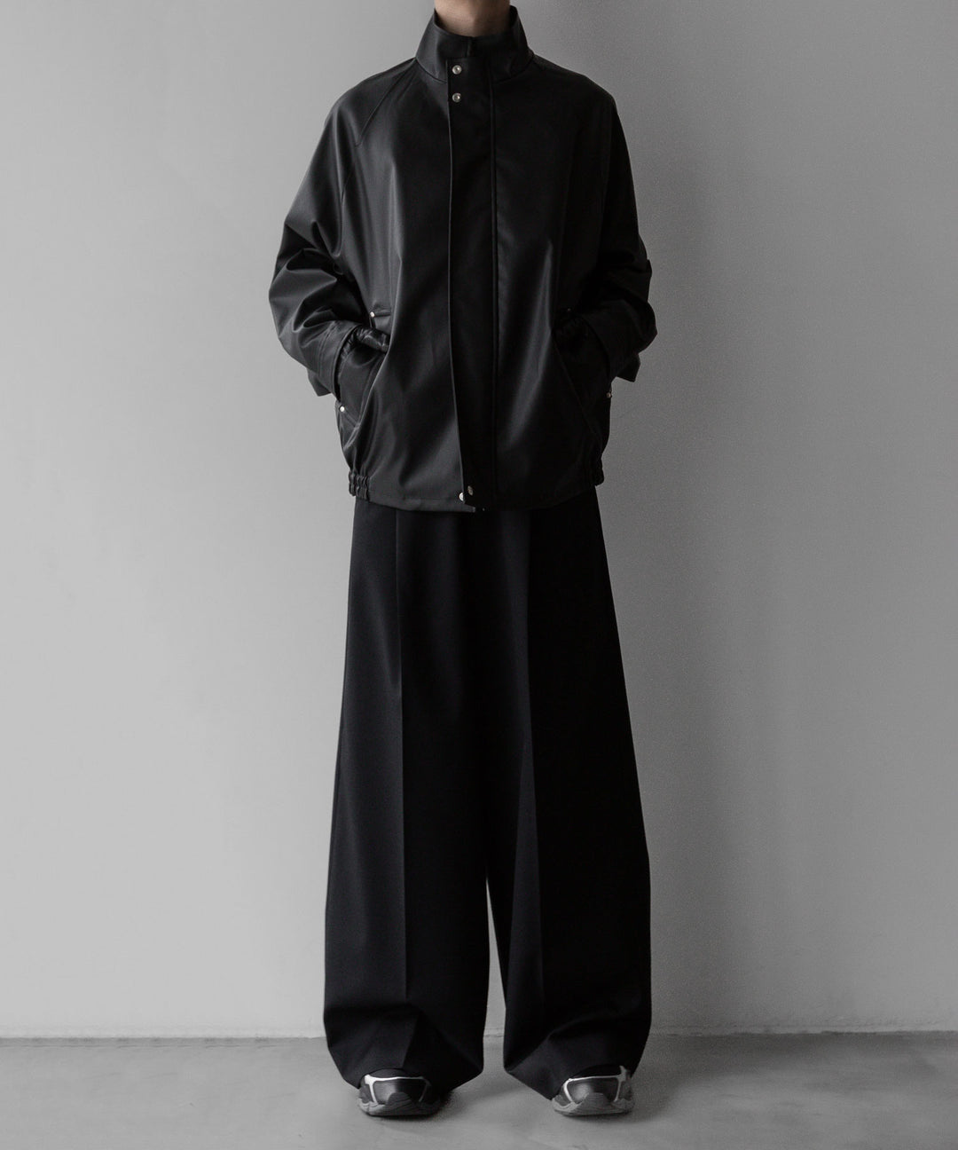 stein(シュタイン)の24SSコレクションSTAND COLLAR ZIP BLOUSONのBLACK(COATING)