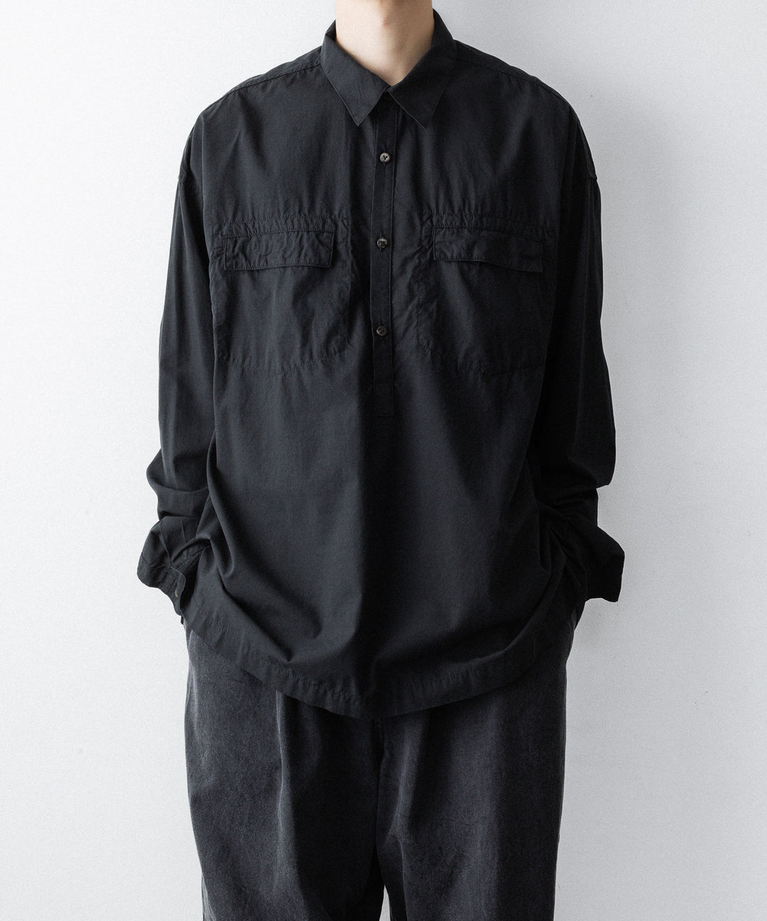 The Viridi-anneザ ヴィリディアンのCO/LY  TYPEWRITER PO SHIRTのBLACK公式通販サイトsession福岡セレクトショップ