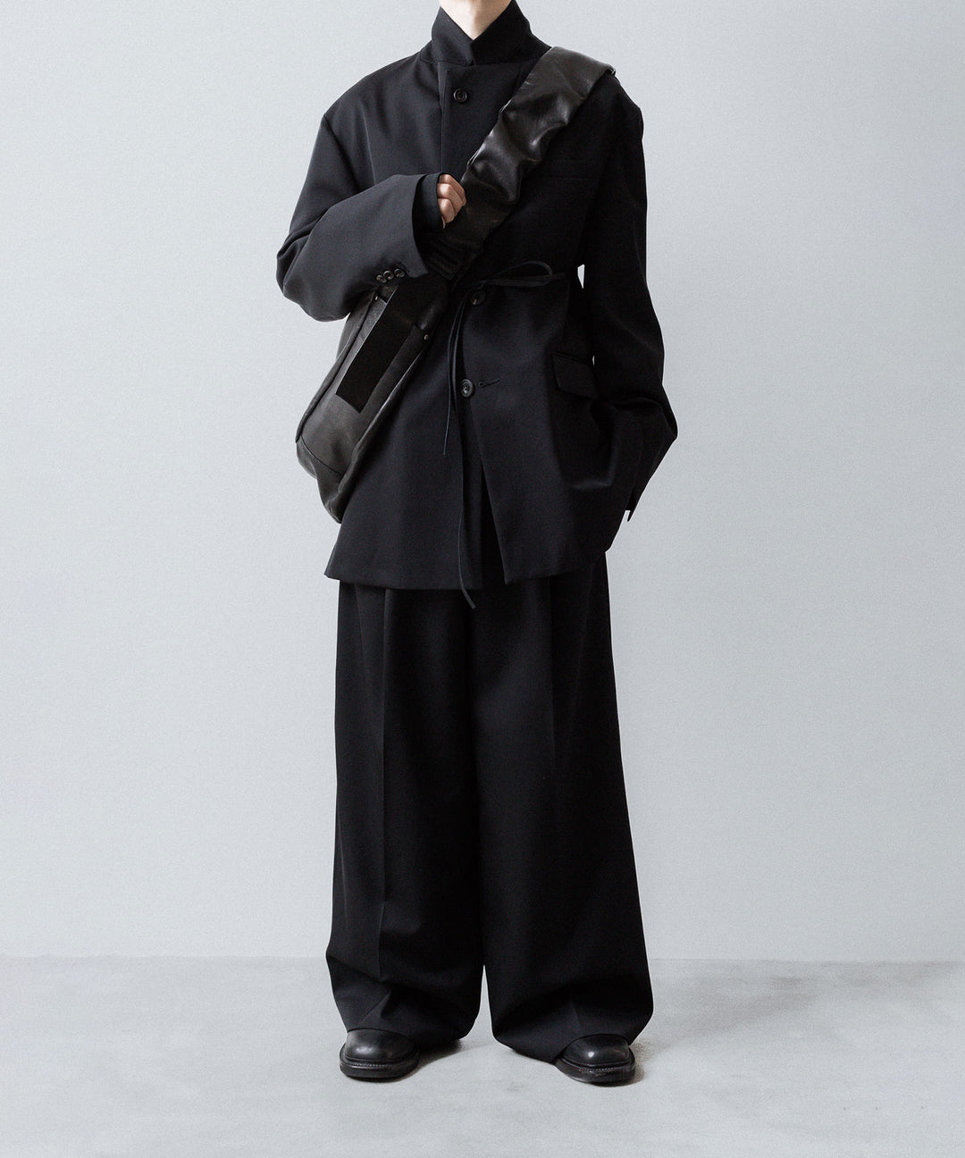 ssstein(シュタイン)のEXTRA WIDE TROUSERS (2/90 WOOL GABARDINE) - BLACKの公式通販サイトsession福岡セレクトショップ
