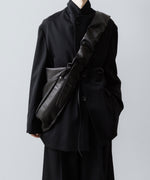 画像をギャラリービューアに読み込む, ssstein(シュタイン)のGOAT LEATHER SHIRRING HANDLE SHOULDER BAG - BLACKの公式通販サイトsession福岡セレクトショップ
