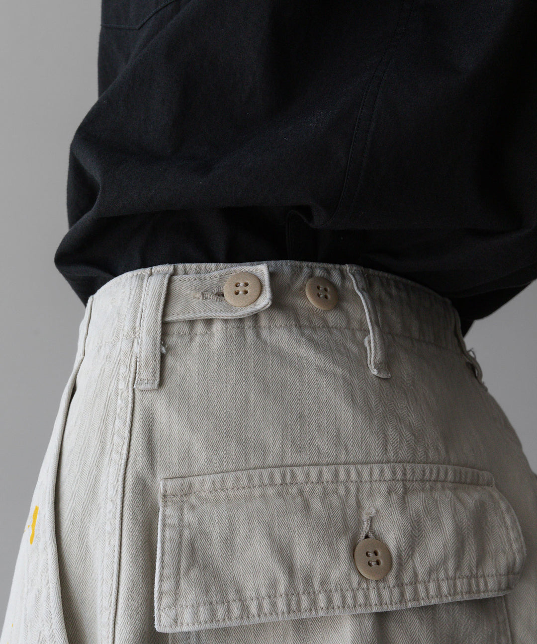 INTÉRIM - インテリムのMILK PAINT ORGANIC COTTON HBT TWILL BAKER PANTSのPU.IVORY公式通販サイトsession福岡セレクトショップ