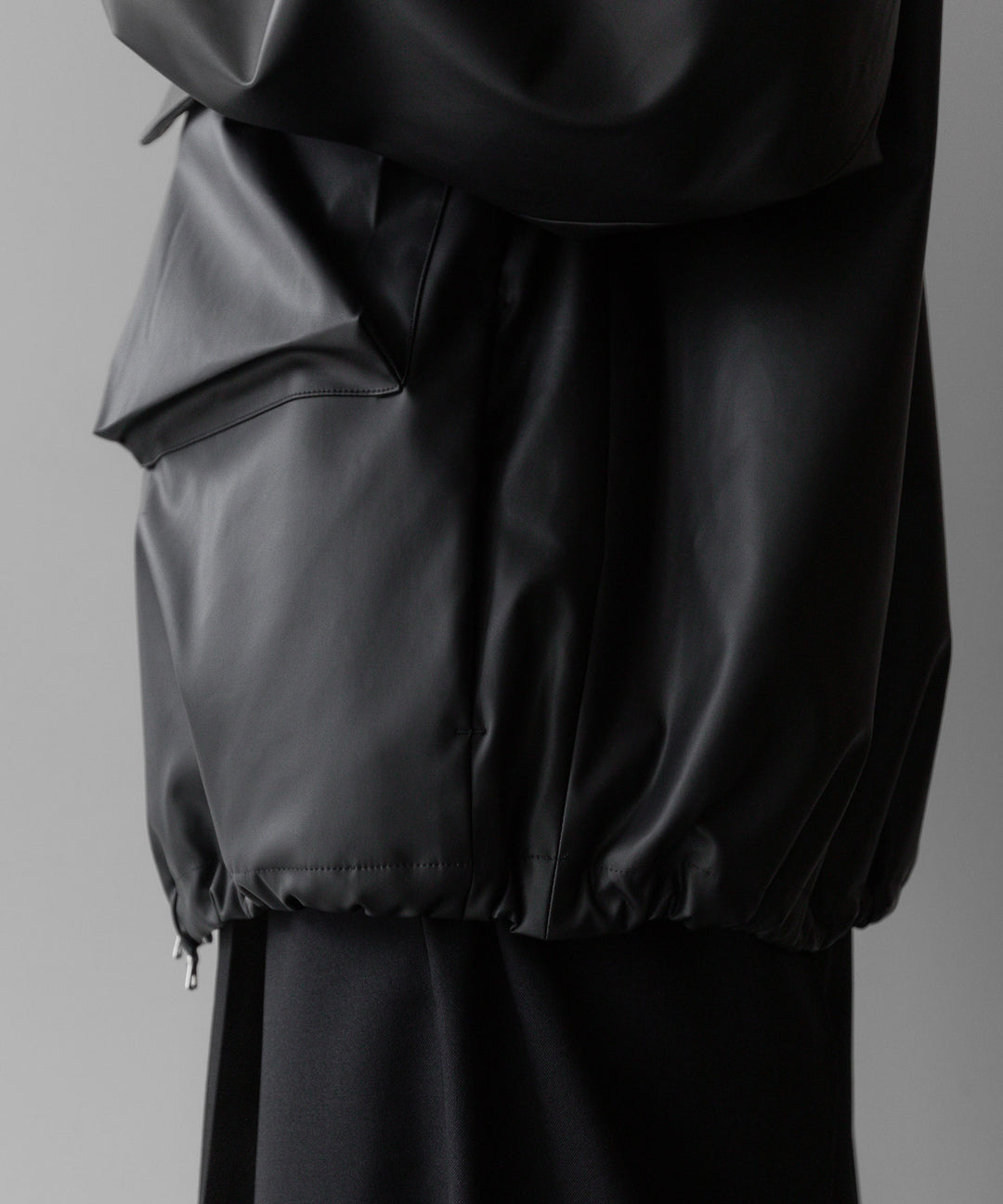 stein(シュタイン)の24SSコレクションHOODED SHORT JACKETのBLACK(CORTING)  代替テキストを編集