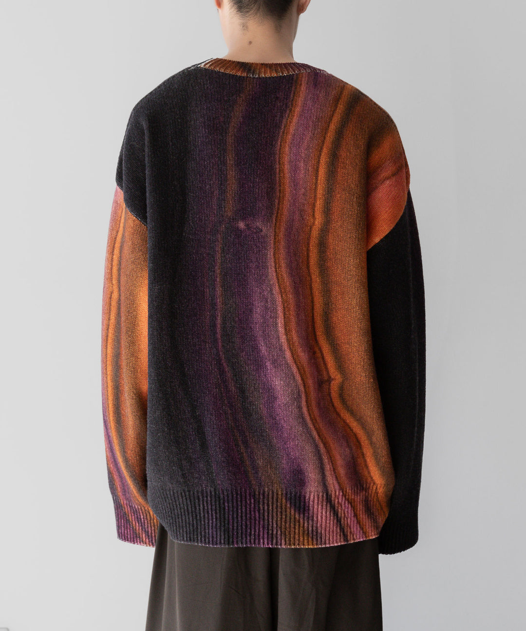 stein(シュタイン)の23AWコレクションEXTRA FINE LAMBS PRINTED KNIT LSのORANGE