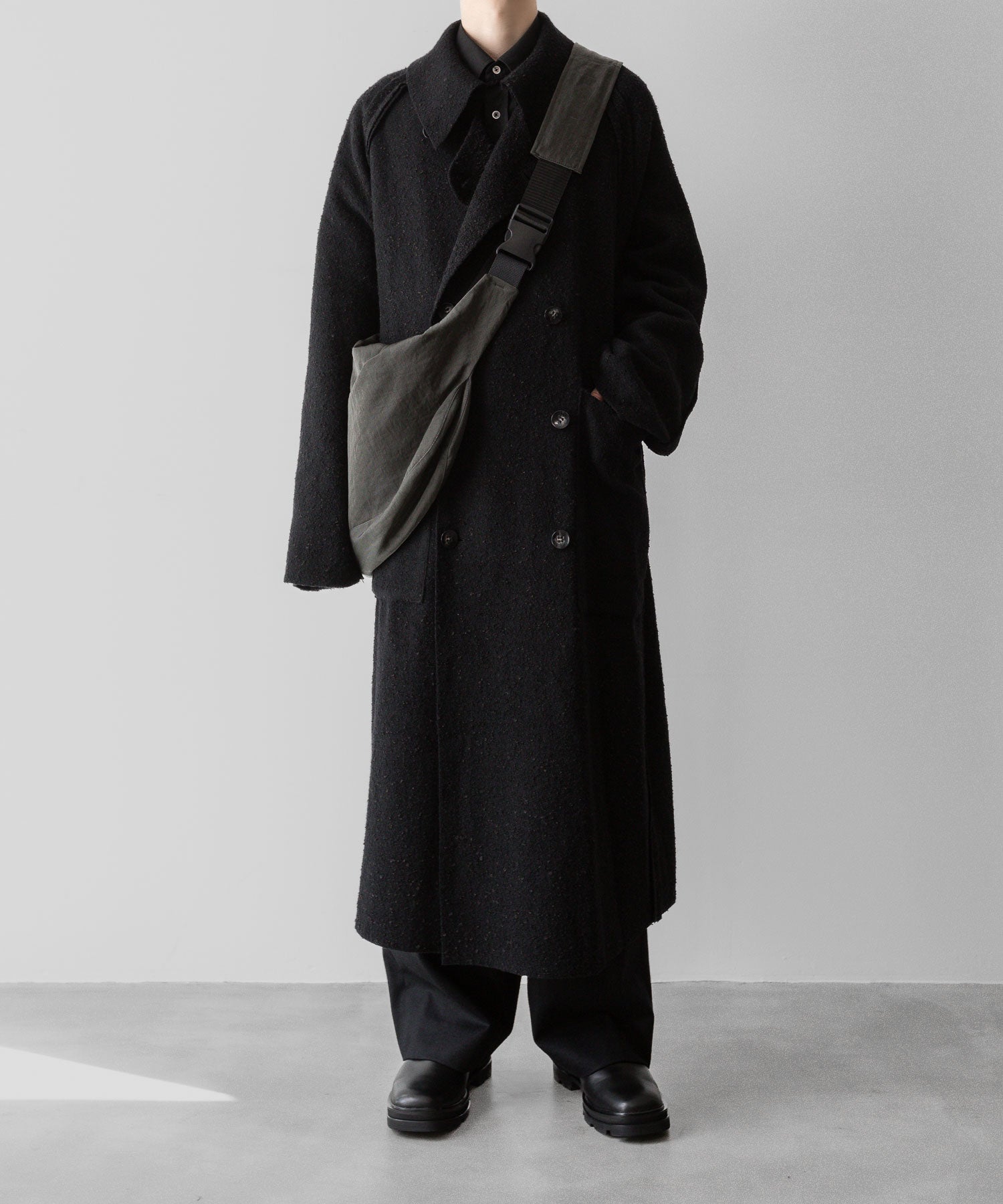 【Fujimoto】REVERSIBLE LESS SEWING COAT - BLACK