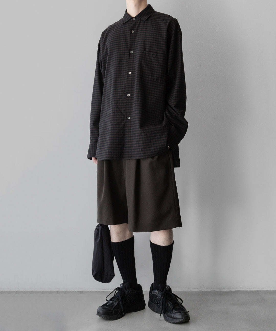ssstein stein(シュタイン)の24SSコレクションWIDE EASY SHORT TROUSERSのMILITARY KHAKI 公式通販サイトsession福岡セレクトショップ