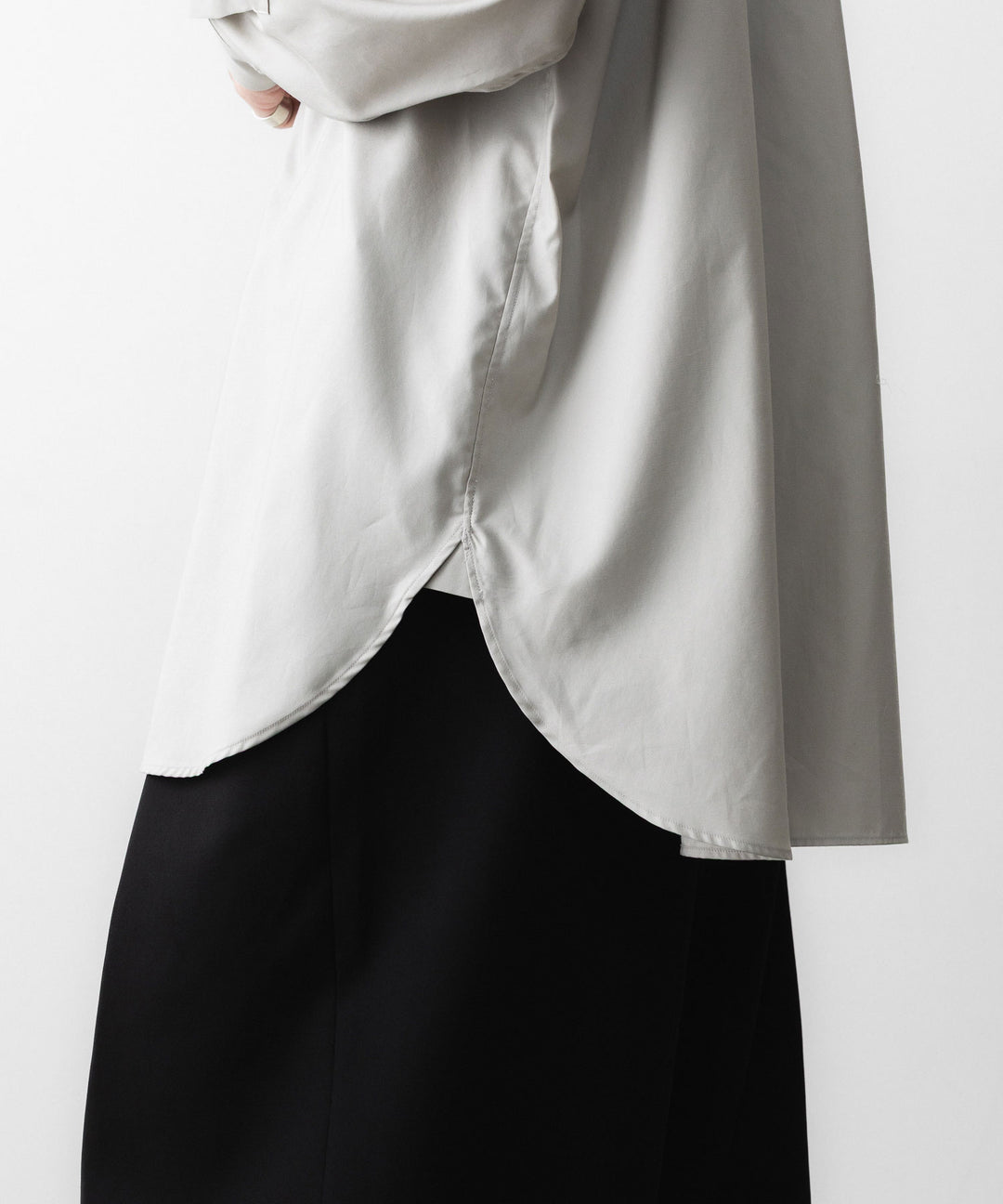 ssstein(シュタイン)の PIMA COTTON OVERSIZED REGULAR COLLAR SHIRT - OFF GREYの公式通販サイトsession福岡セレクトショップ