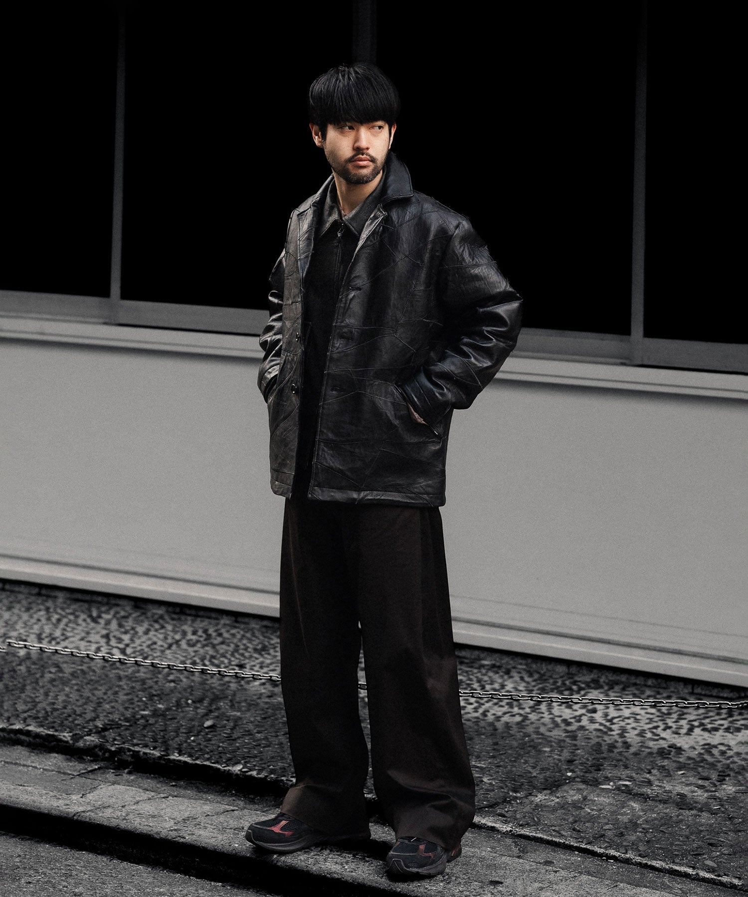 ssstein / シュタイン】COTTON SATIN ROUND PANTS - DARK BROWN | 公式