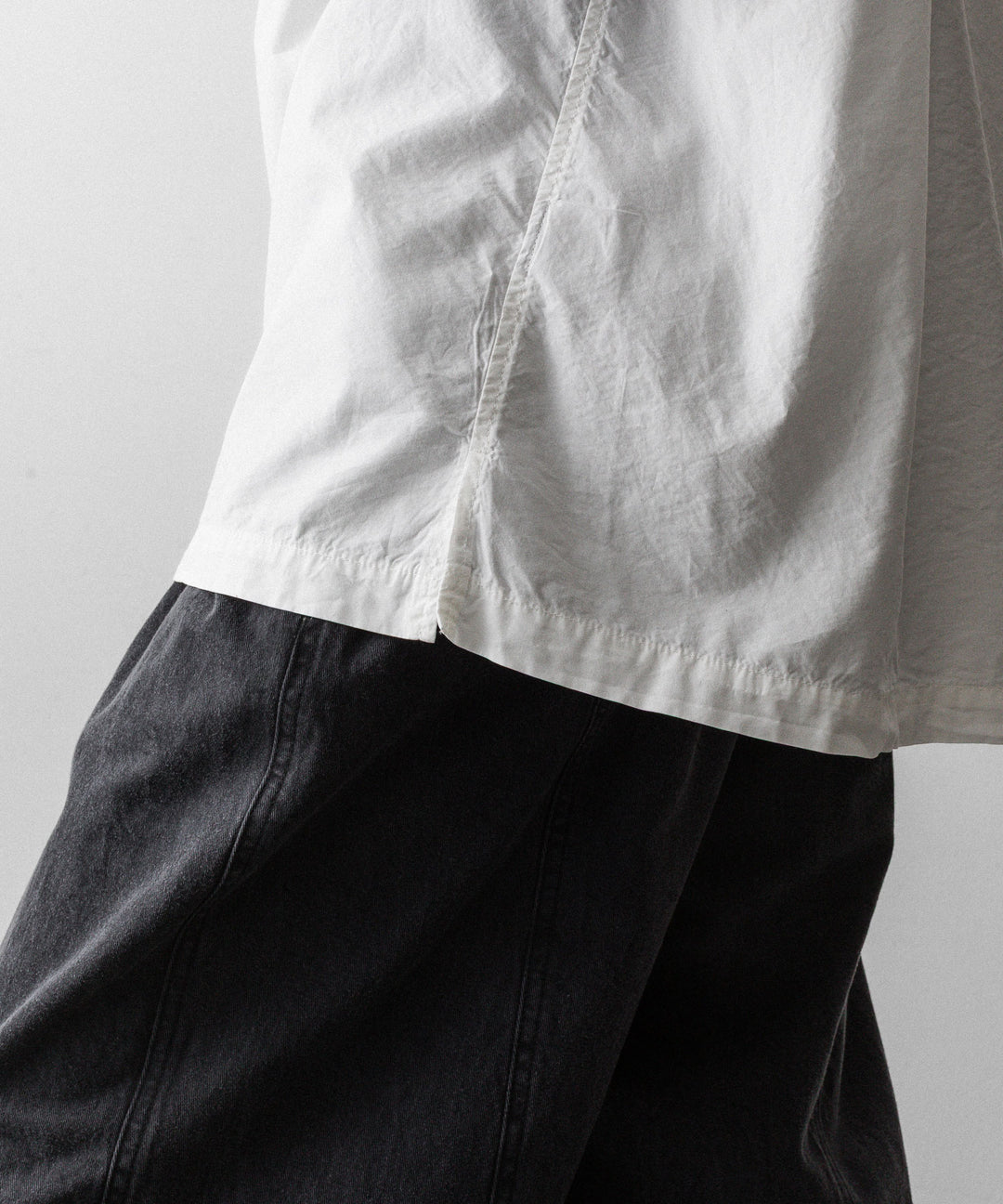 The Viridi-anneザ ヴィリディアンのCO/LY TYPEWRITER PO SHIRTのWHITE 公式通販サイトsession福岡セレクトショップ