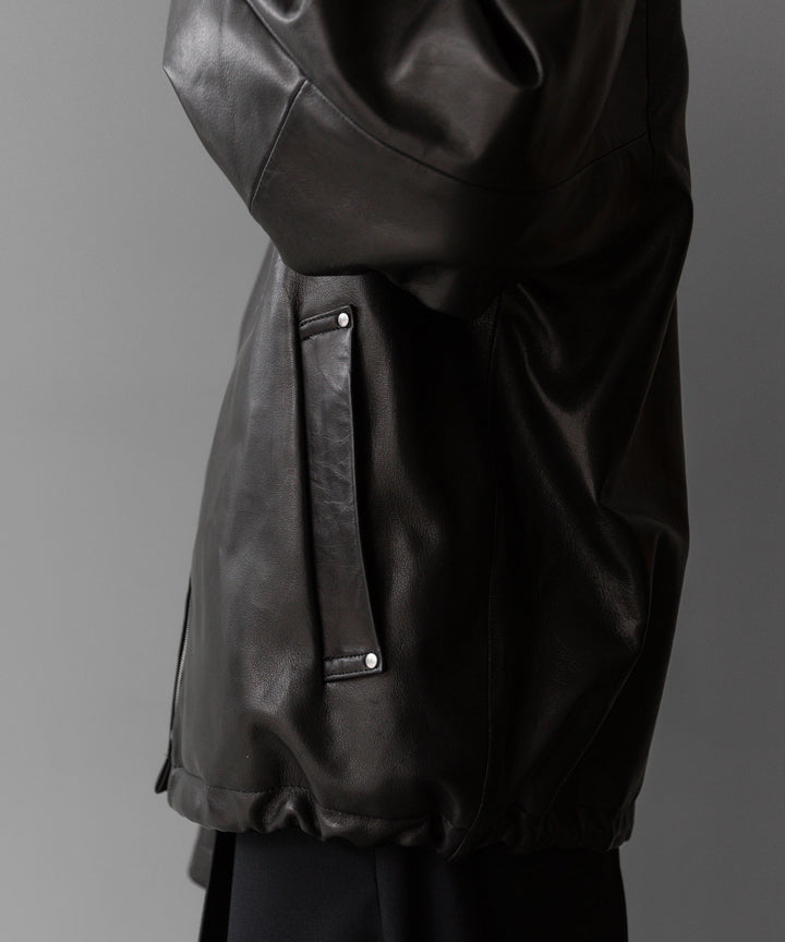 stein(シュタイン)の24SSコレクションLEATHER HOODED SHORT JACKETのBLACK