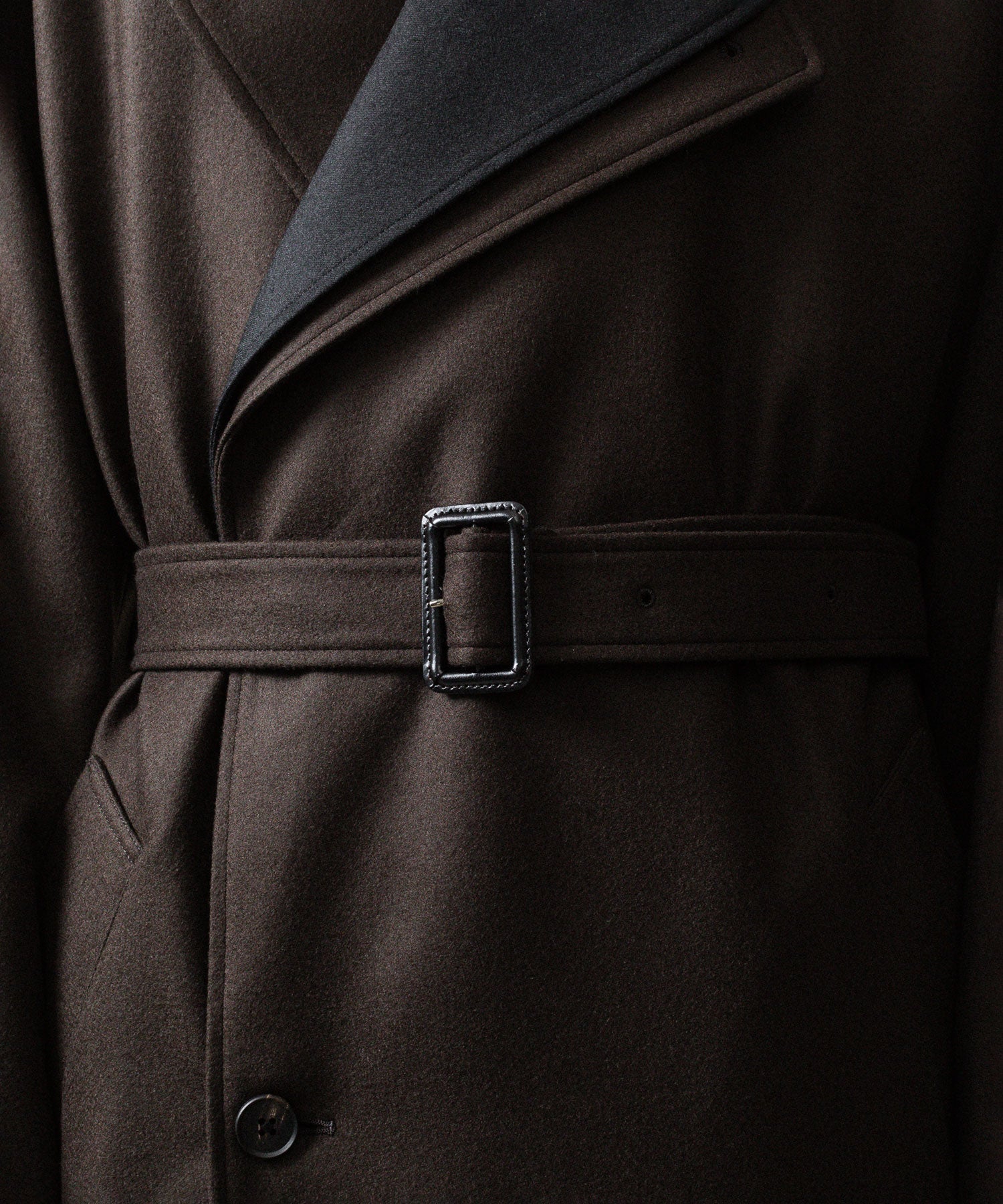 【ssstein】DOUBLE LAPELED DOUBLE BREASTED COAT - GREY BROWN