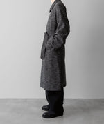 画像をギャラリービューアに読み込む, INTÉRIM(インテリム)のMELANGE DONEGAL HERRINGBONE HYPER BIG BELTED OVER COATのBLACKの公式通販サイトsession福岡セレクトショップ
