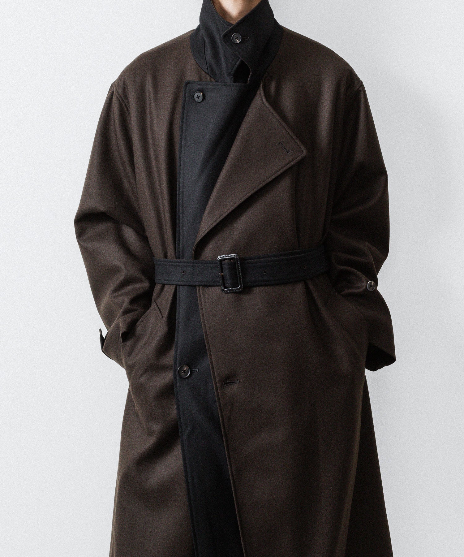 【ssstein】DOUBLE LAPELED DOUBLE BREASTED COAT - GREY BROWN