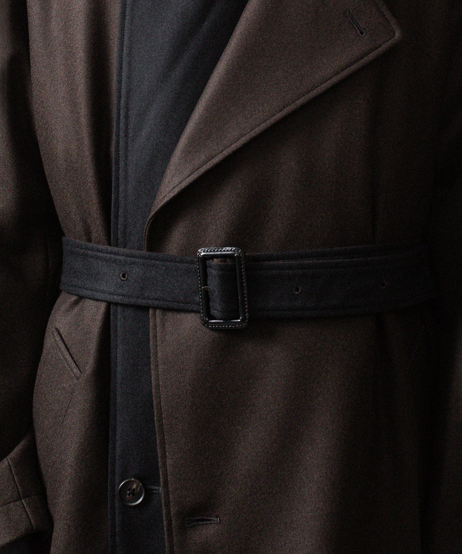 【ssstein】DOUBLE LAPELED DOUBLE BREASTED COAT - GREY BROWN