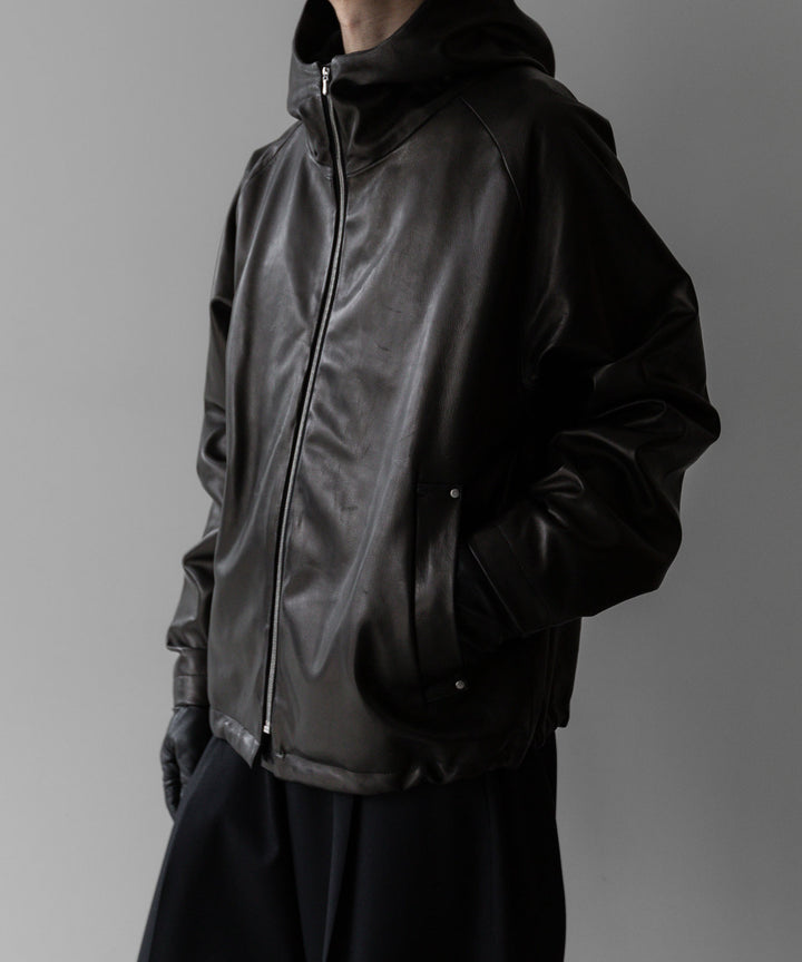 stein(シュタイン)の24SSコレクションLEATHER HOODED SHORT JACKETのBLACK