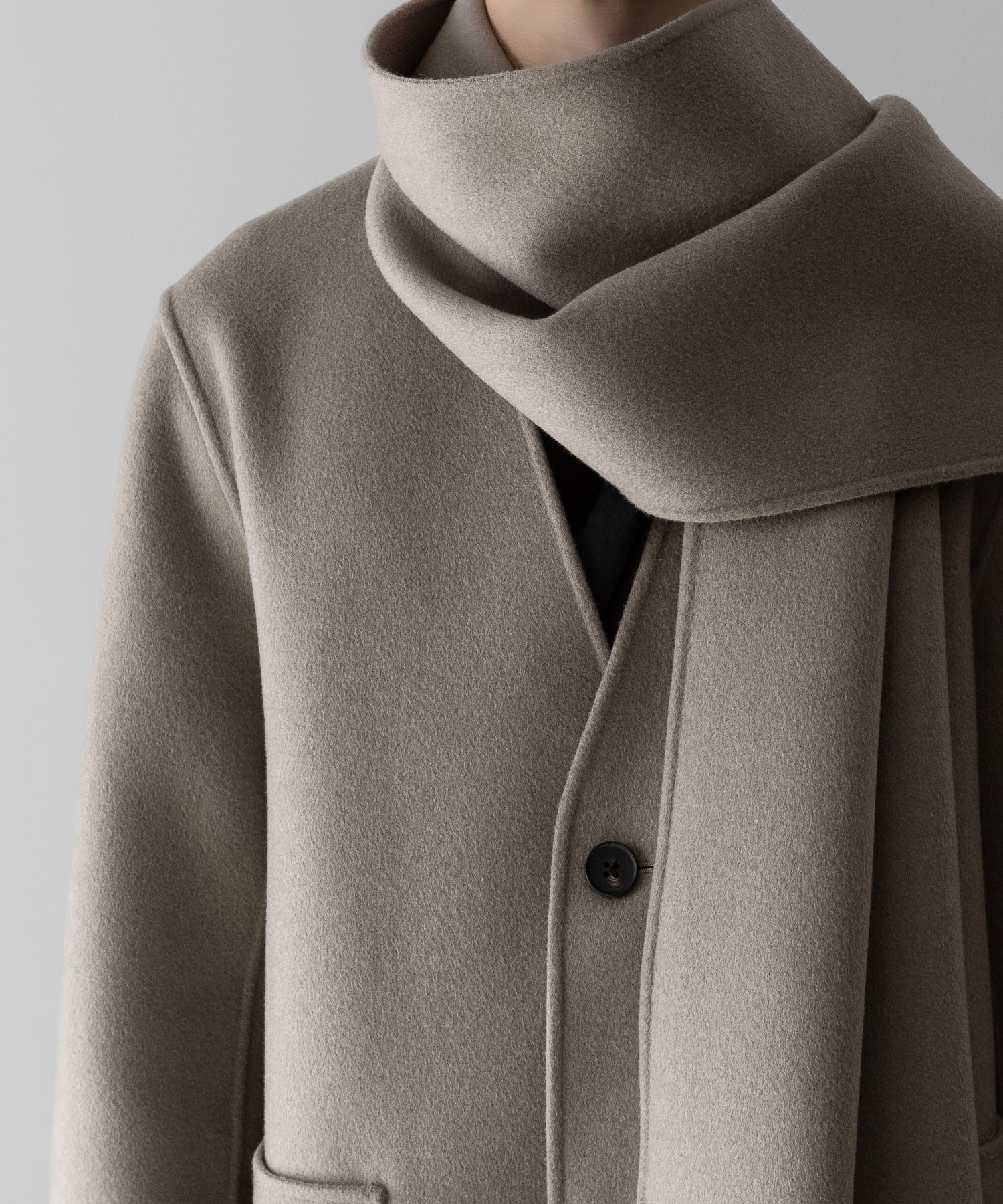 ssstein(シュタイン)のWOOL CASHMERE BEAVER REVERSIBLE STOLE JACKET - TAUPE GREYの公式通販サイトsession福岡セレクトショップ