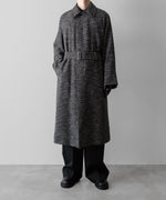 画像をギャラリービューアに読み込む, INTÉRIM(インテリム)のMELANGE DONEGAL HERRINGBONE HYPER BIG BELTED OVER COATのBLACKの公式通販サイトsession福岡セレクトショップ
