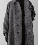 画像をギャラリービューアに読み込む, INTÉRIM(インテリム)のMELANGE DONEGAL HERRINGBONE HYPER BIG BELTED OVER COATのBLACKの公式通販サイトsession福岡セレクトショップ
