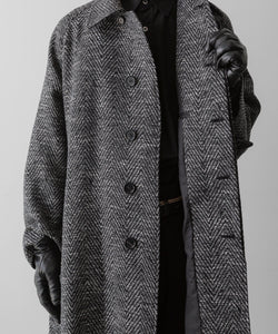 INTÉRIM(インテリム)のMELANGE DONEGAL HERRINGBONE HYPER BIG BELTED OVER COATのBLACKの公式通販サイトsession福岡セレクトショップ