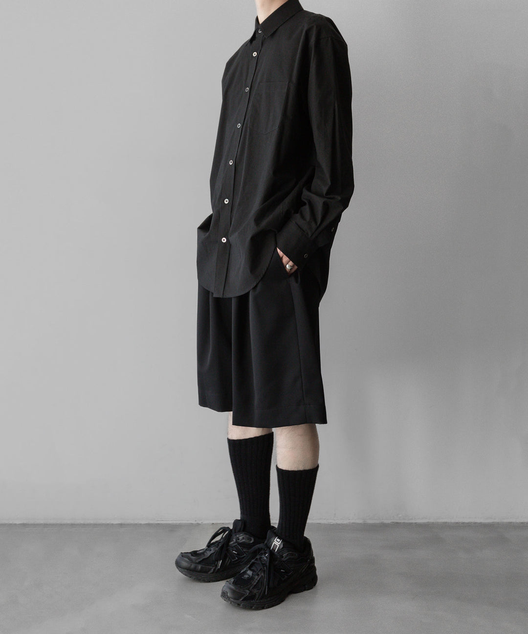 ssstein stein(シュタイン)の24SSコレクションWIDE EASY SHORT TROUSERSのBLACK 公式通販サイトsession福岡セレクトショップ