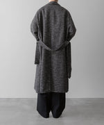 画像をギャラリービューアに読み込む, INTÉRIM(インテリム)のMELANGE DONEGAL HERRINGBONE HYPER BIG BELTED OVER COATのBLACKの公式通販サイトsession福岡セレクトショップ
