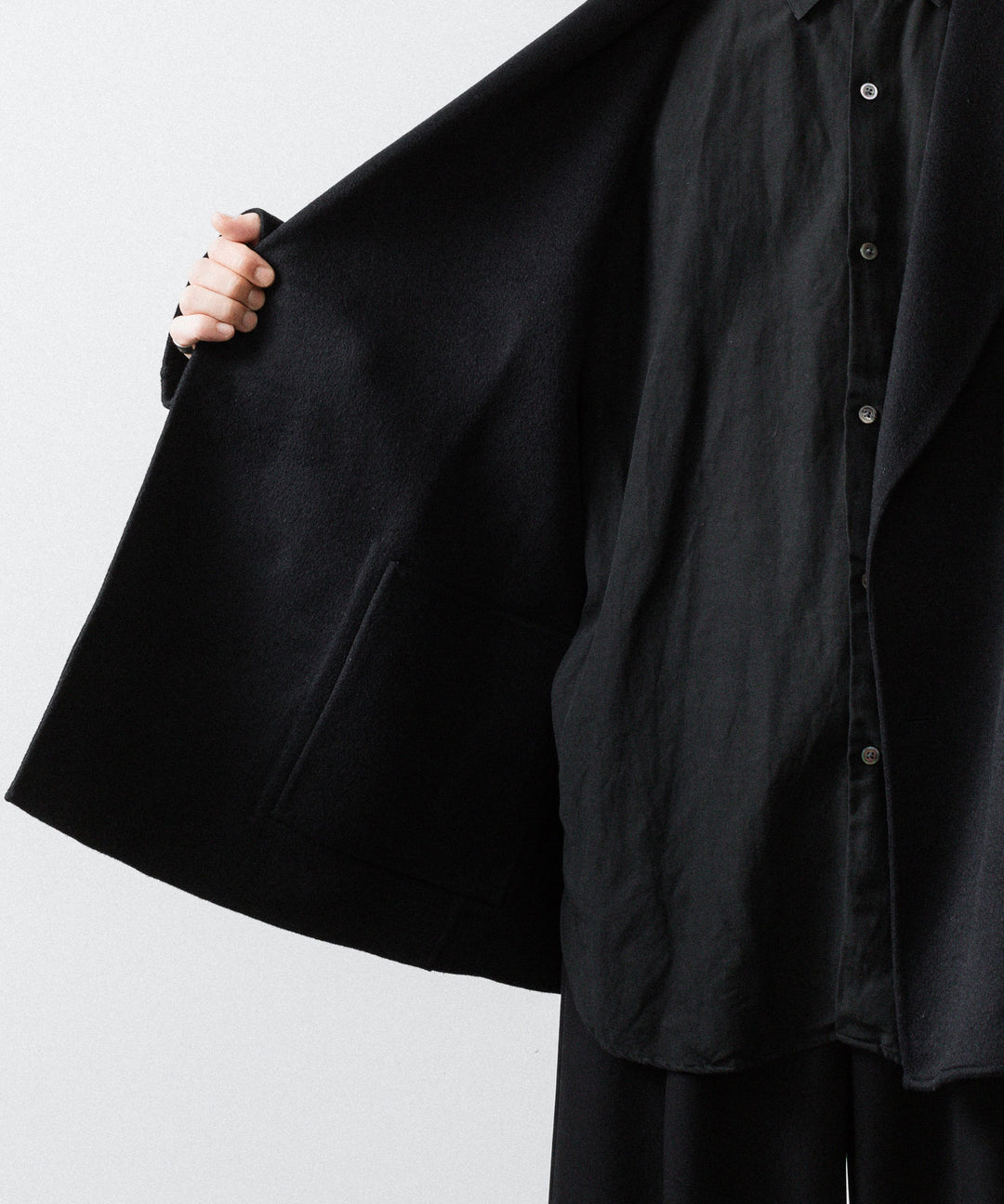 ssstein(シュタイン)のWOOL/CASHMERE REVERSIBLE PEAK LAPEL JACKET - BLACK × BLACKの公式通販サイトsession福岡セレクトショップ