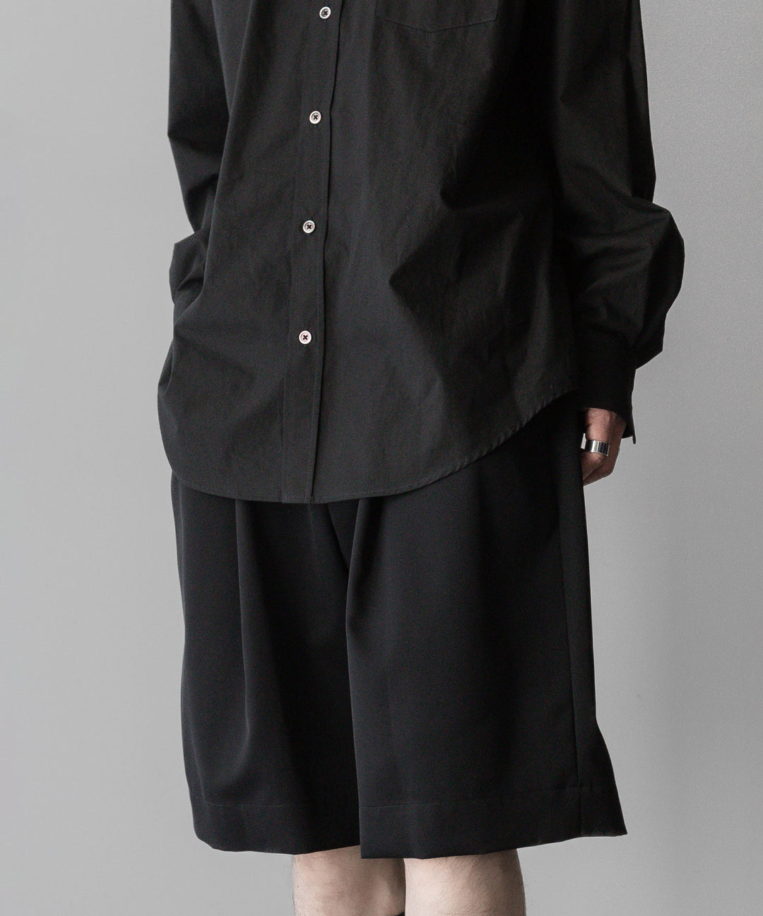 ssstein stein(シュタイン)の24SSコレクションWIDE EASY SHORT TROUSERSのBLACK 公式通販サイトsession福岡セレクトショップ
