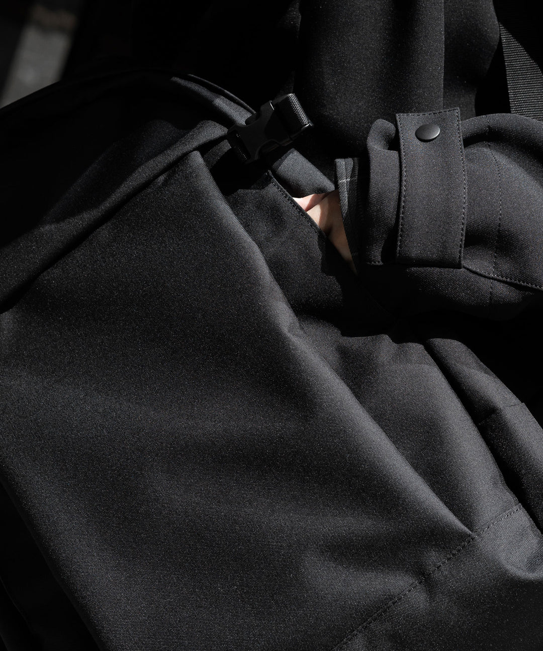 【KaILI】ACTION BACK - BLACK