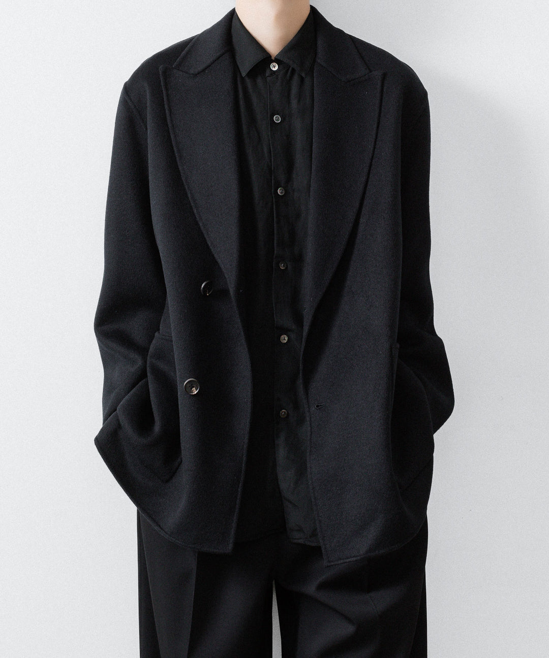 ssstein(シュタイン)のWOOL/CASHMERE REVERSIBLE PEAK LAPEL JACKET - BLACK × BLACKの公式通販サイトsession福岡セレクトショップ