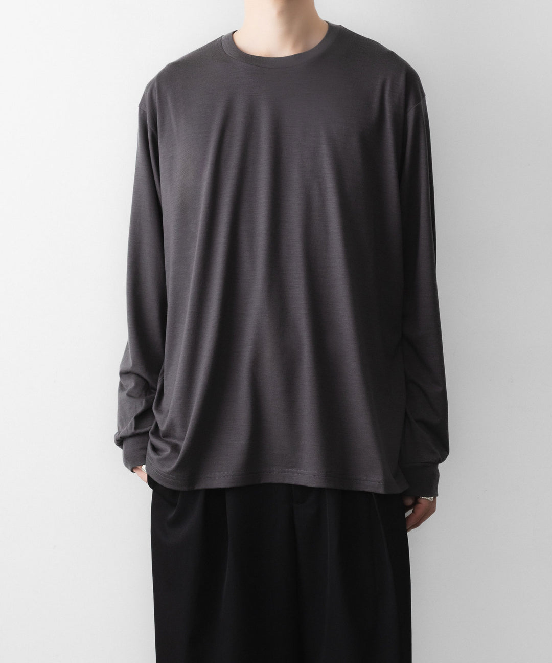 ssstein(シュタイン)のFINE WOOL OVERSIZED LONG SLEEVE TEE - CHARCOALの公式通販サイトsession福岡セレクトショップ