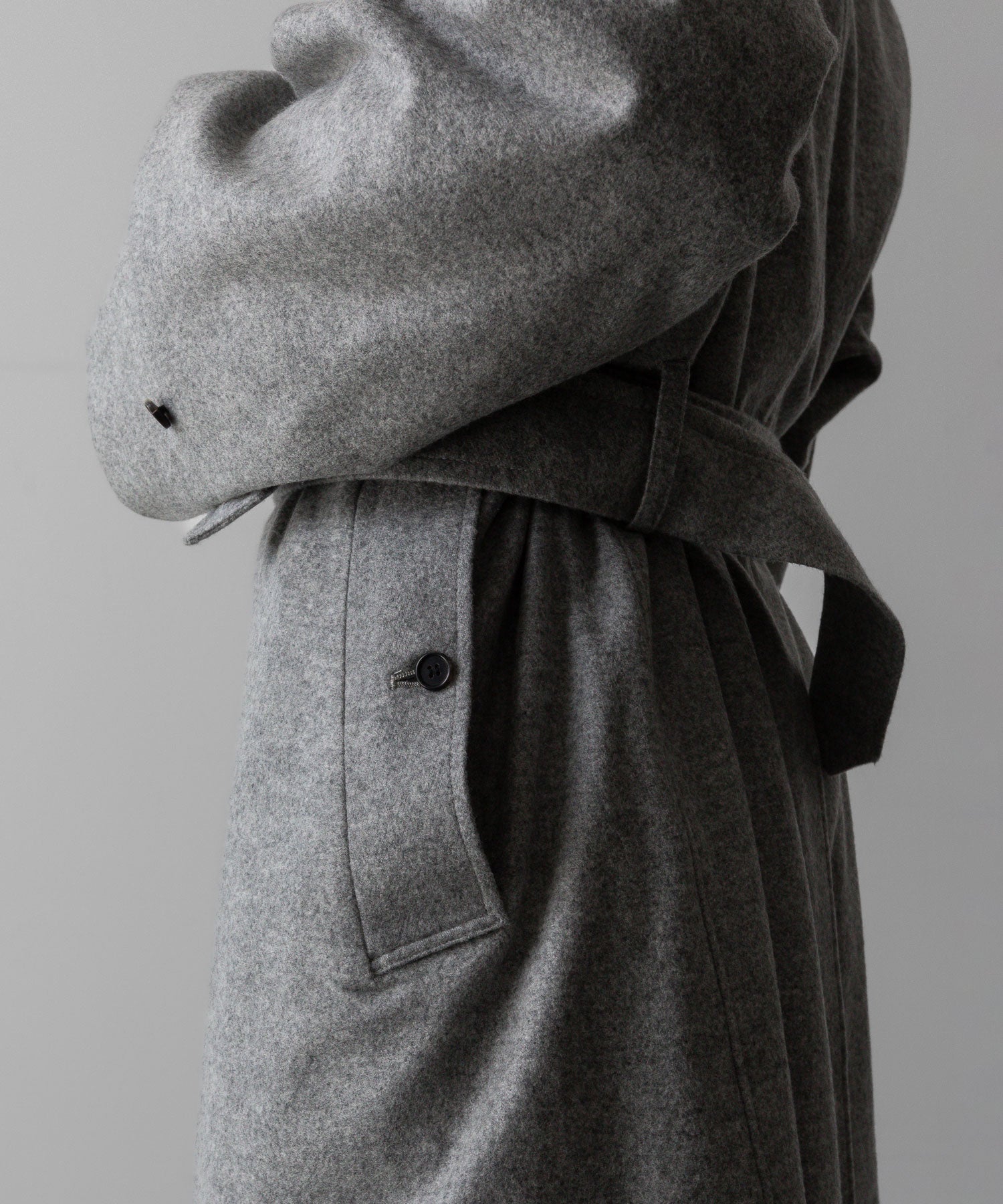 INTÉRIM(インテリム)のCASHMERE DRAP HYPER BIG BELTED OVER COATのGRAYの公式通販サイトsession福岡セレクトショップ